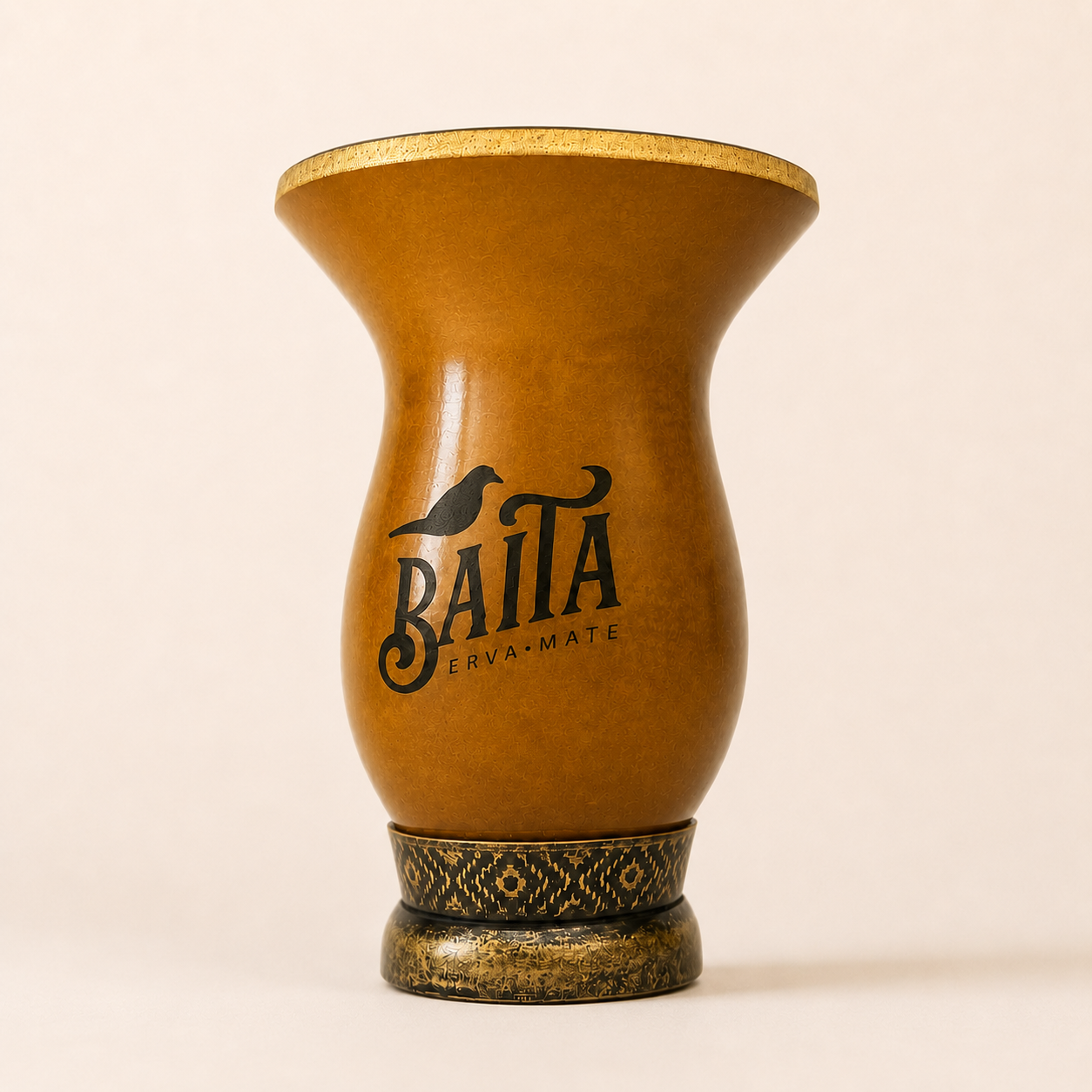 Cuia para Chimarrão Baita com Pé Decorado e Borda Dourada